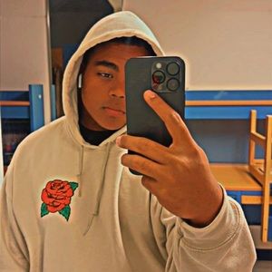 Meet your Posher, Connor